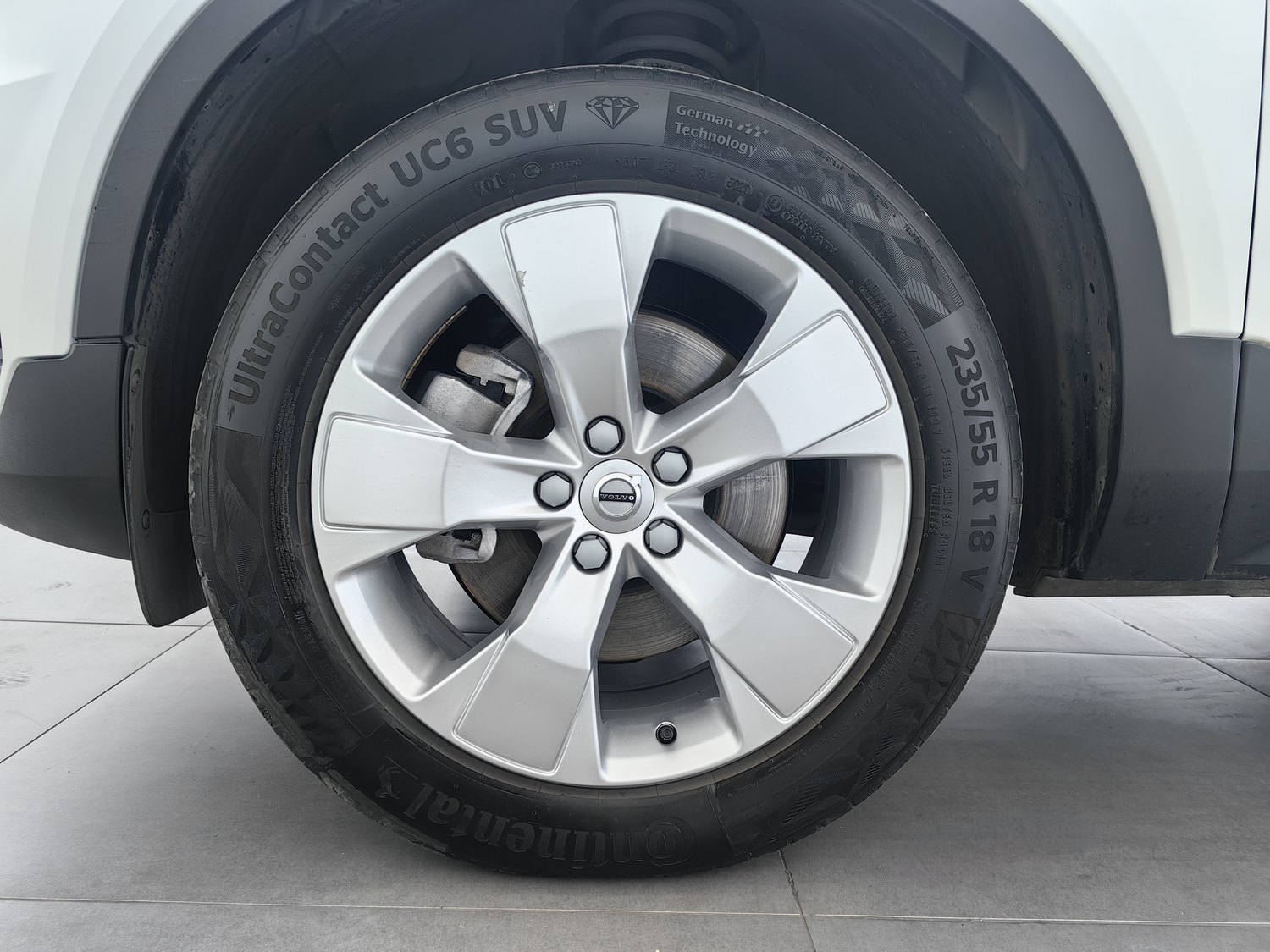 Used Volvo XC40 2021 2.0 AT