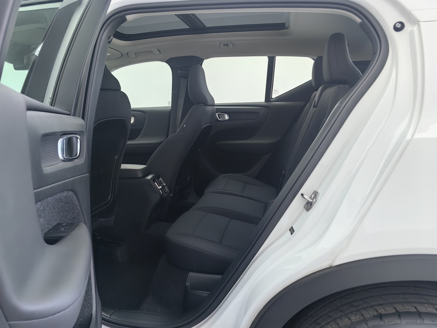 Used Volvo XC40 2021 2.0 AT