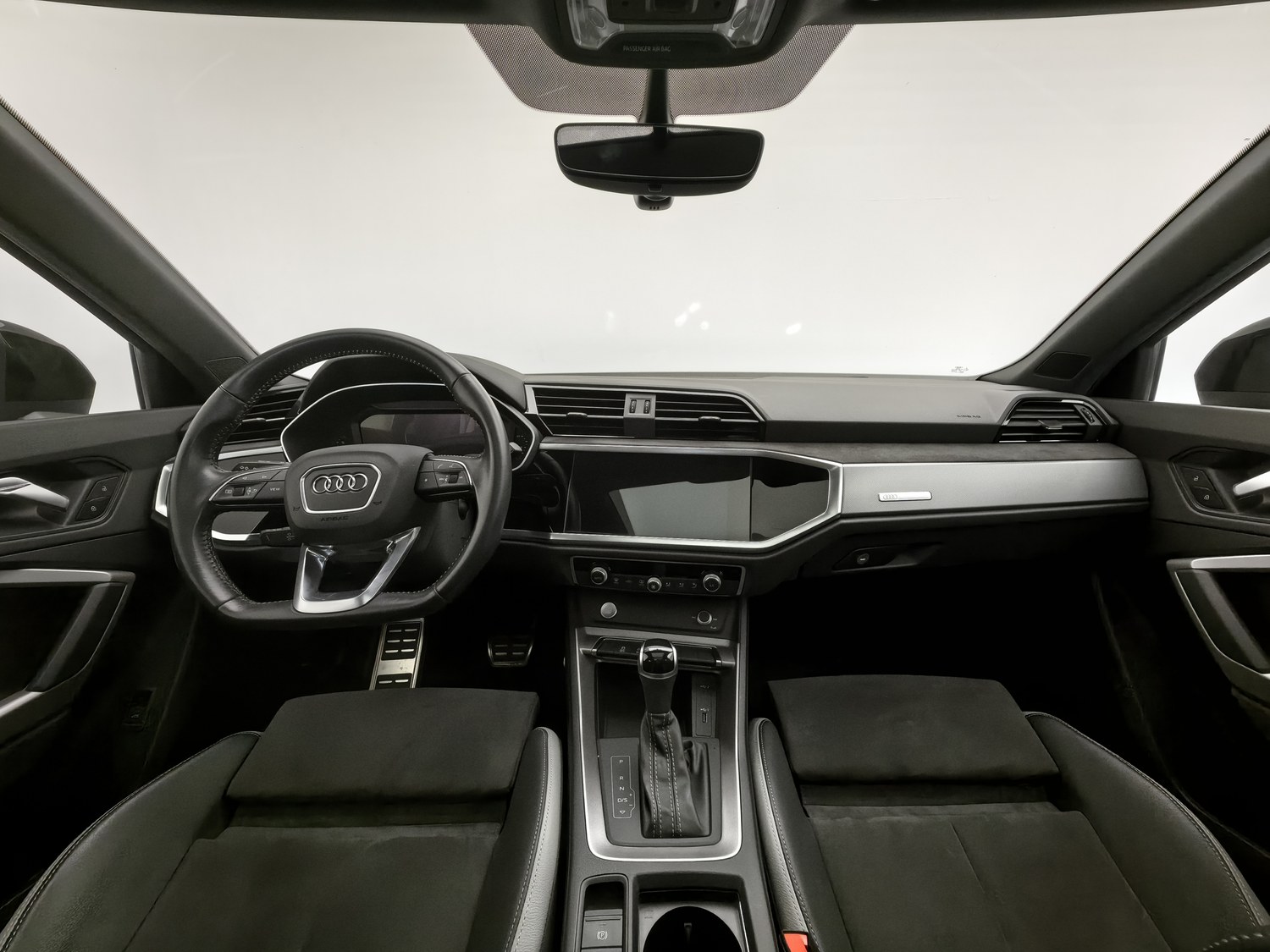 Used Audi Q3 2020 1.4 AT