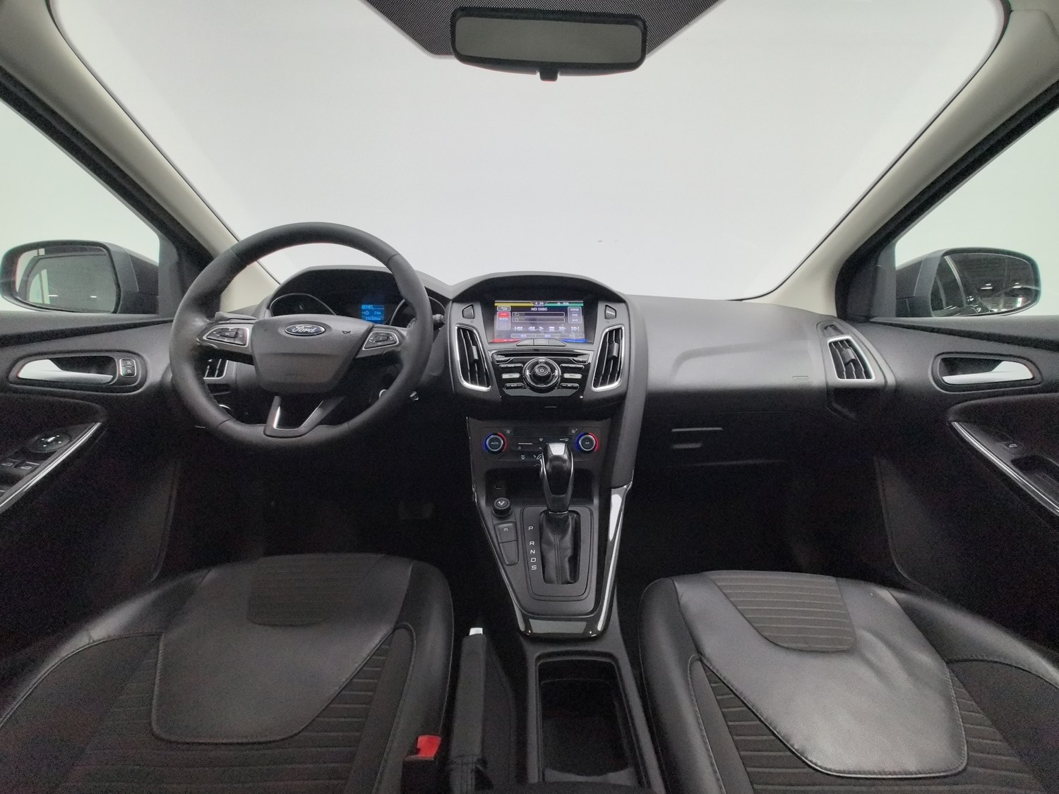 Used Ford Focus 2015 1.0 AT