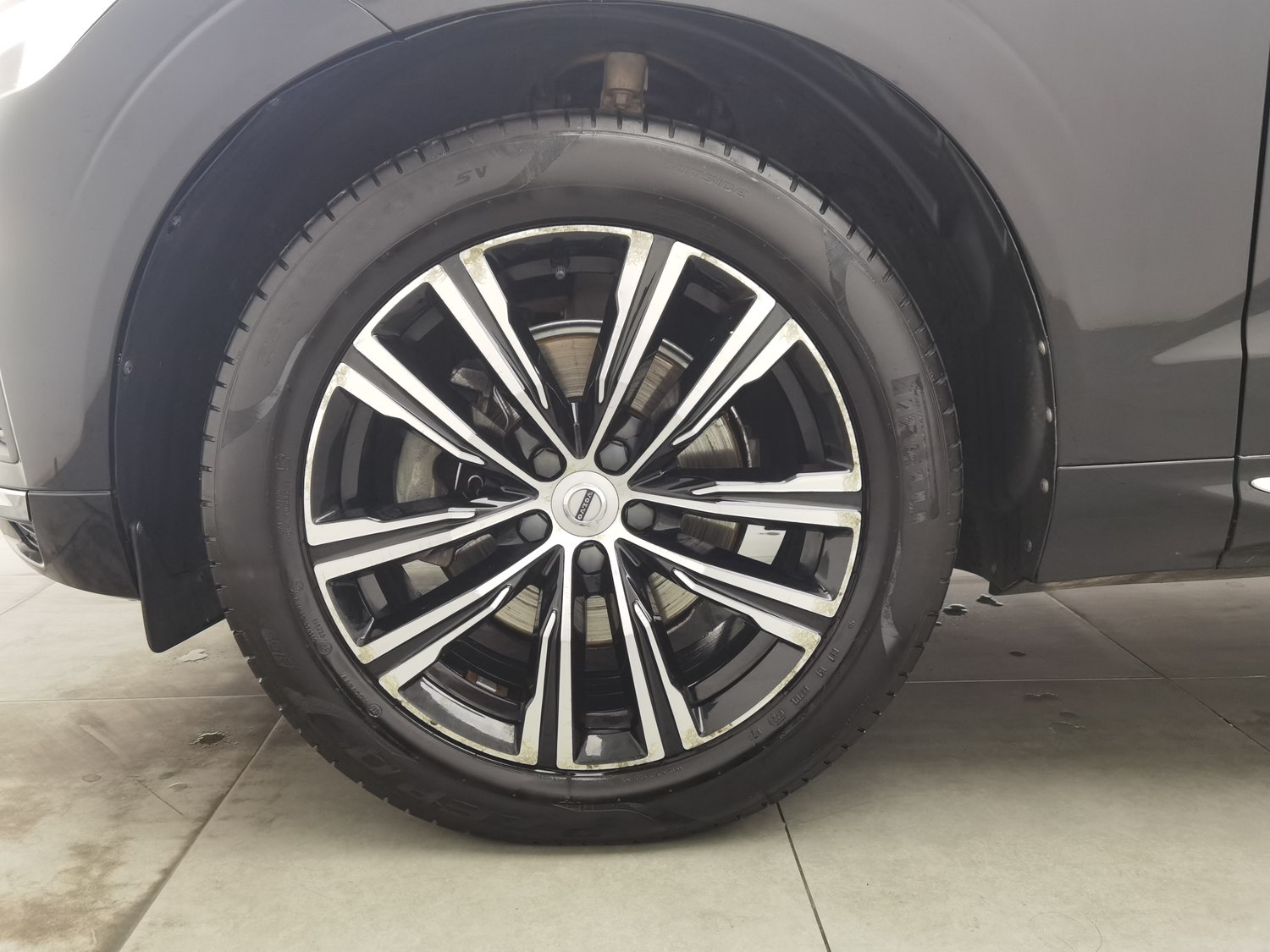 Used Volvo XC60 2022 2.0 AT