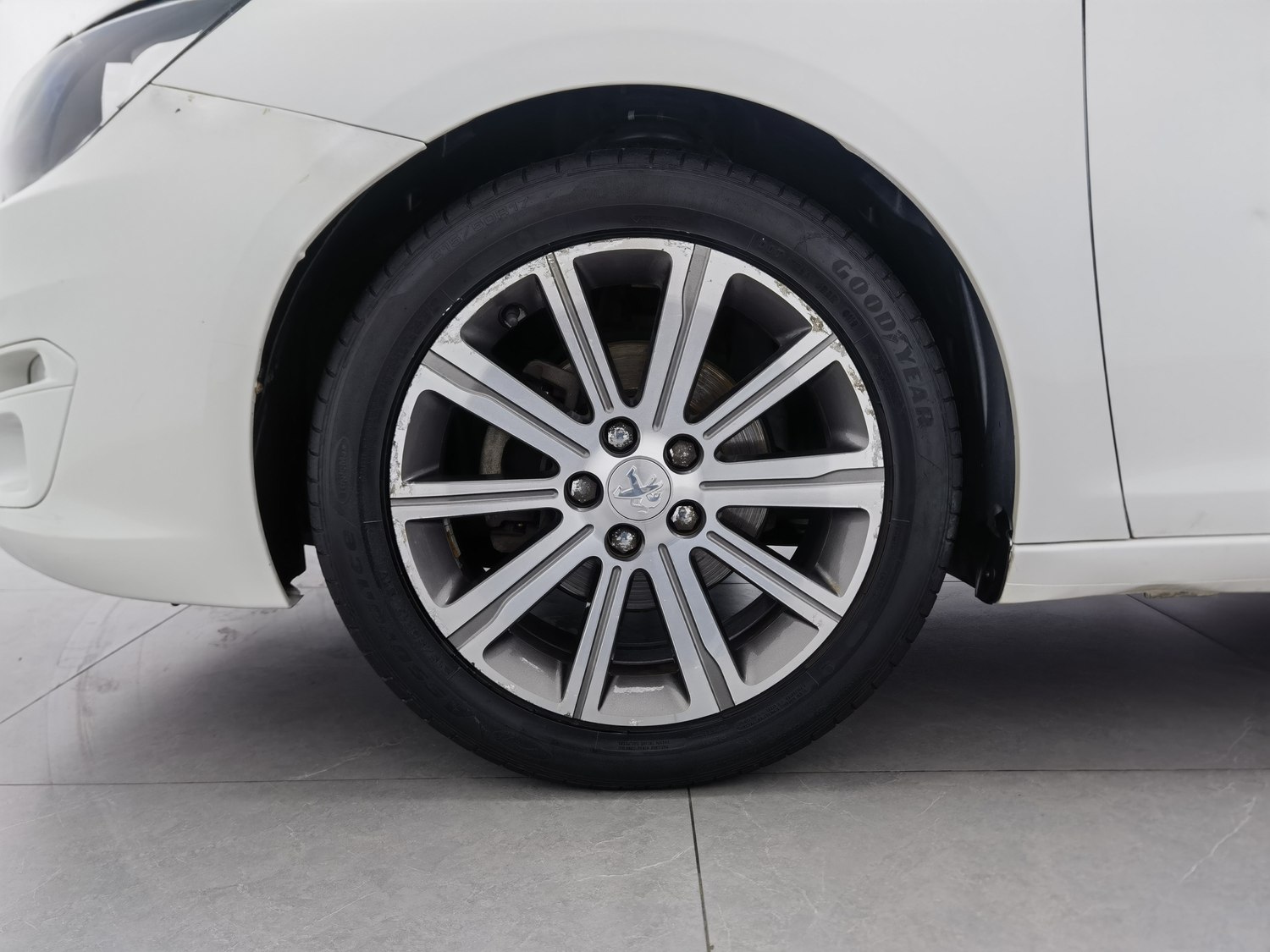Used Peugeot 408 2014 1.8 AT