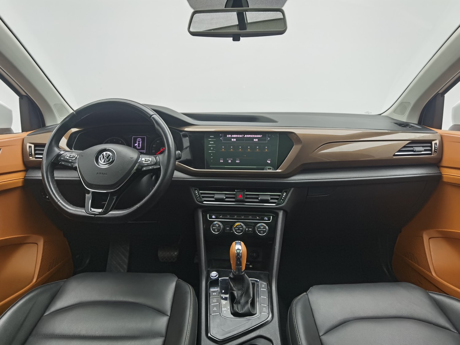 Used Volkswagen Tharu L 2020 2.0 AT