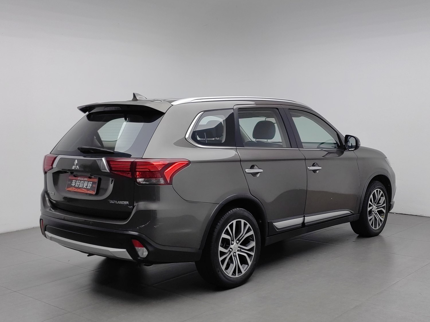 Used Mitsubishi Outlander 2016 2.4 AT