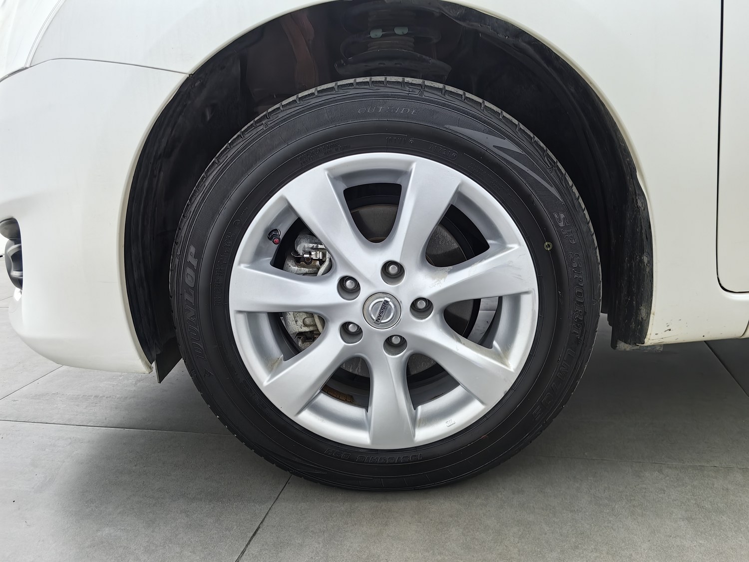 Used Nissan Tiida 2014 1.6 AT