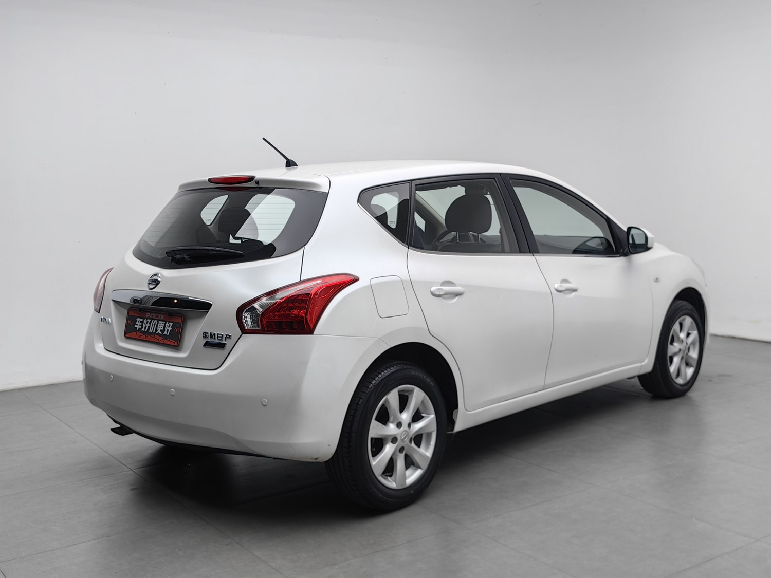 Used Nissan Tiida 2014 1.6 AT