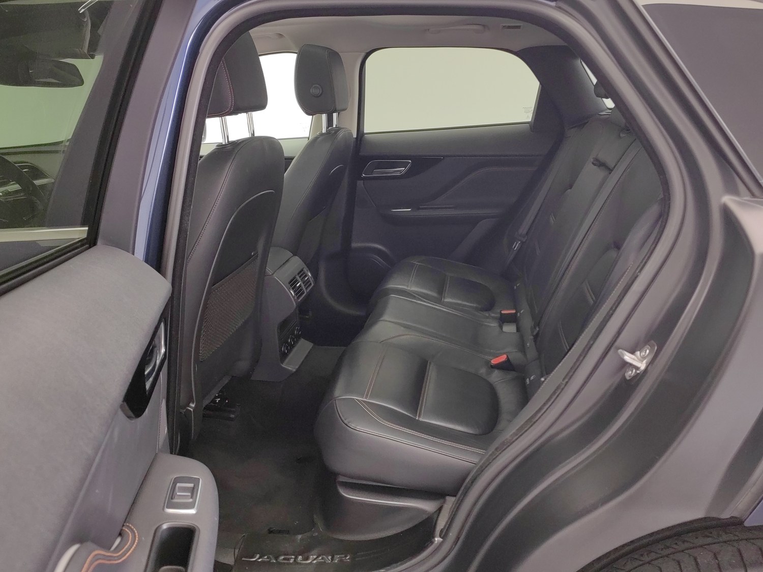 Used Jaguar F-PACE 2018 2.0 AT