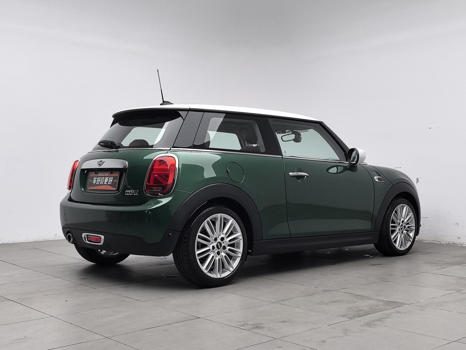 Used MINI MINI 2020 1.5 AT