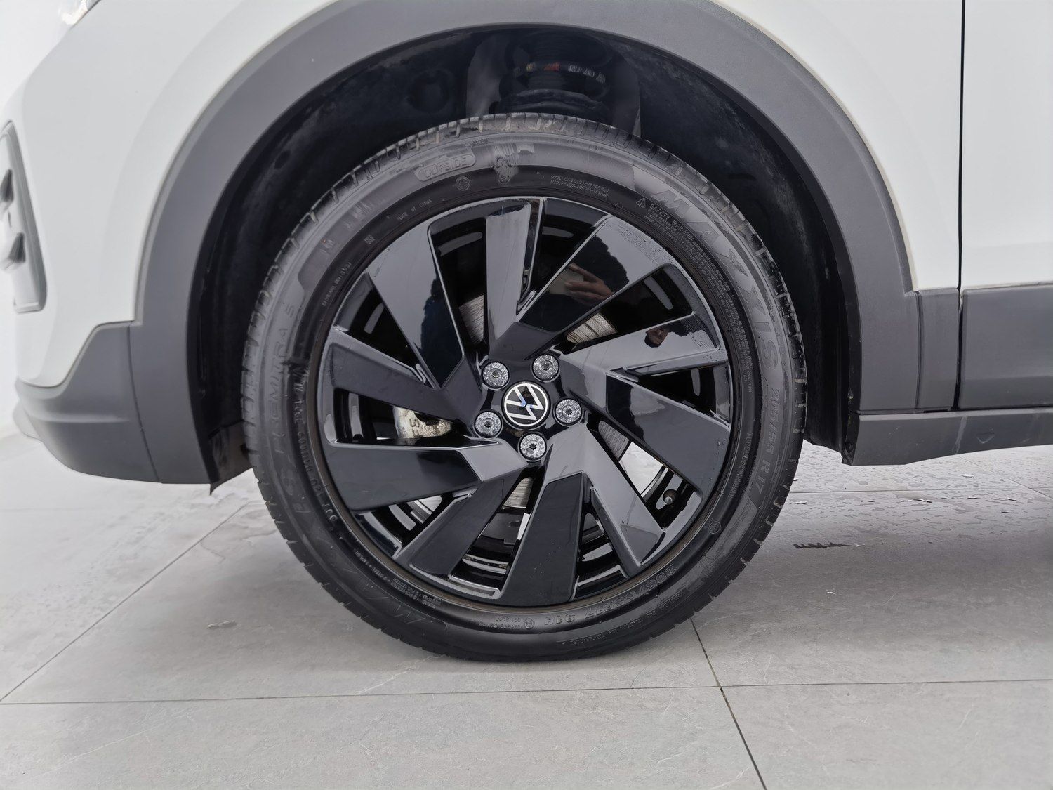 Used Volkswagen Tharu L 2025 1.5 AT