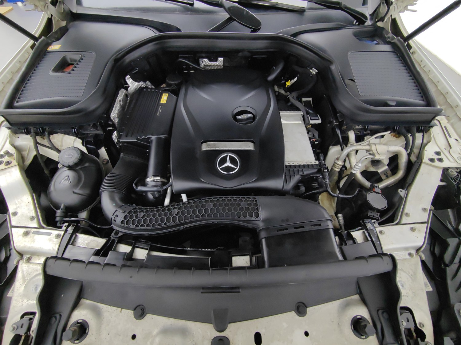Used Mercedes-Benz GLC 2016 2.0 AT