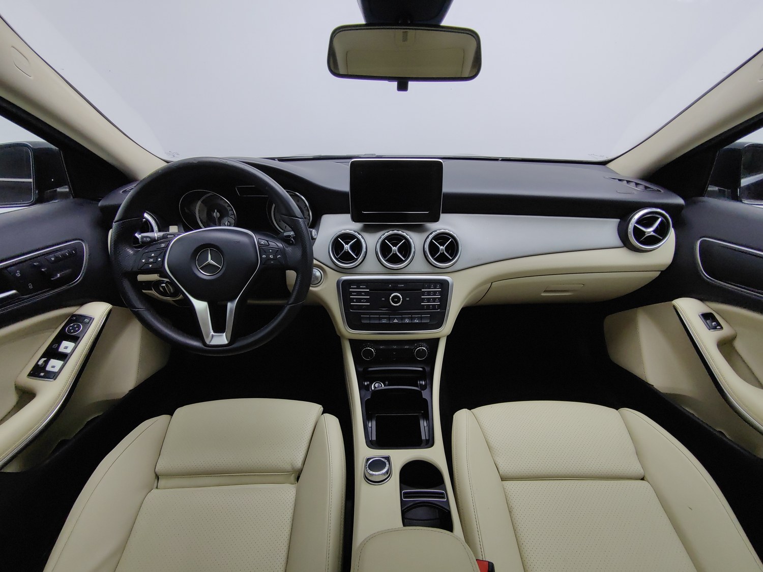 Used Mercedes-Benz GLA 2016 1.6 AT
