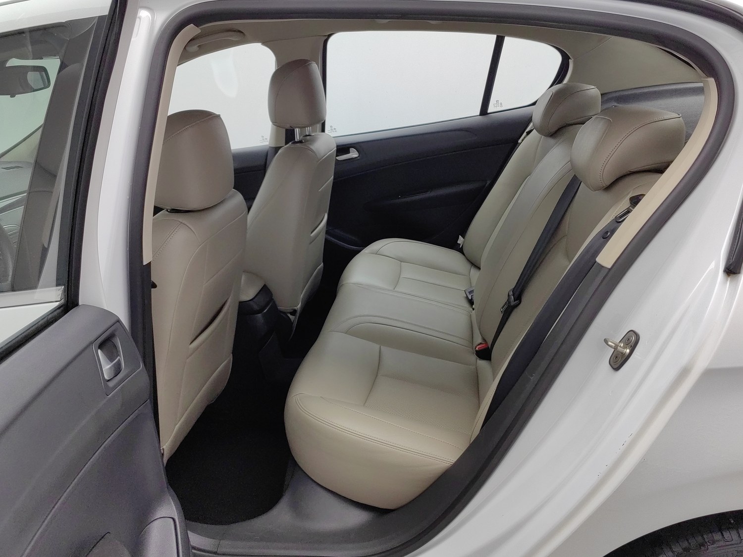 Used Peugeot 308 2013 1.6 AT