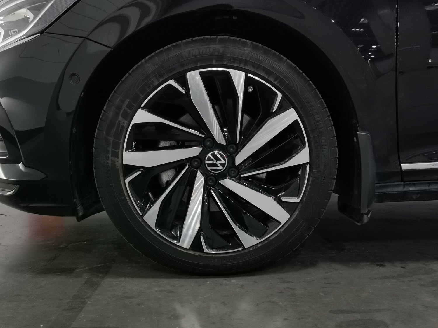 Used Volkswagen Passat 2023 2.0 AT