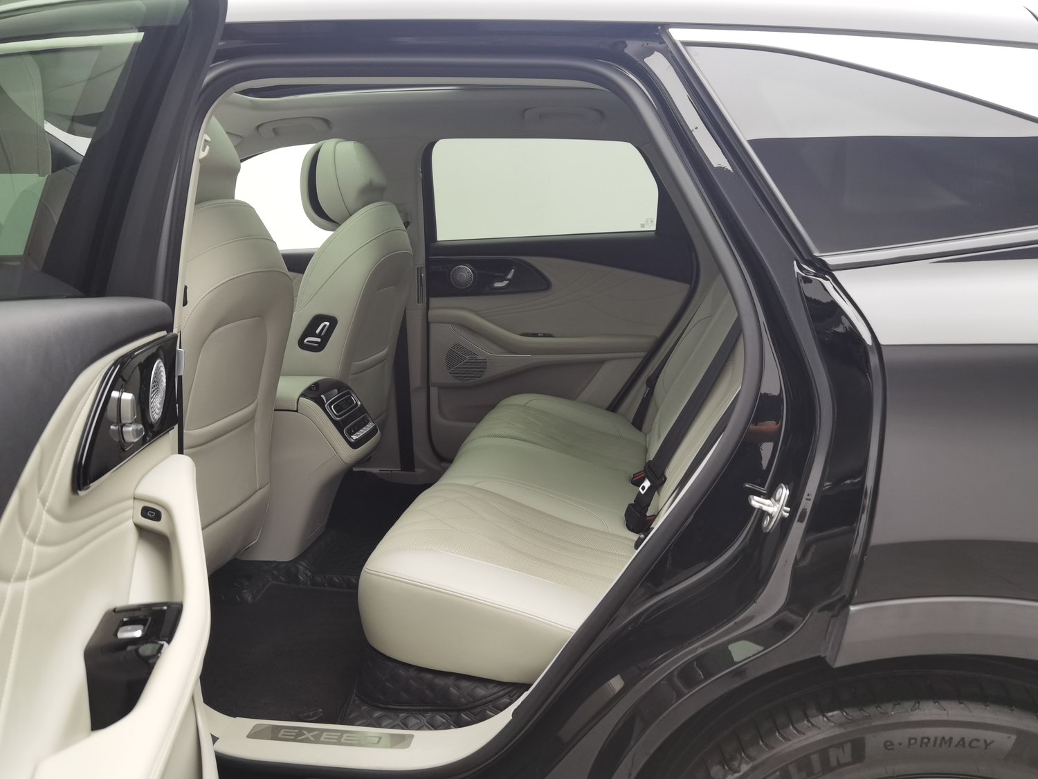 Used Exeed VX 2023 2.0 AT