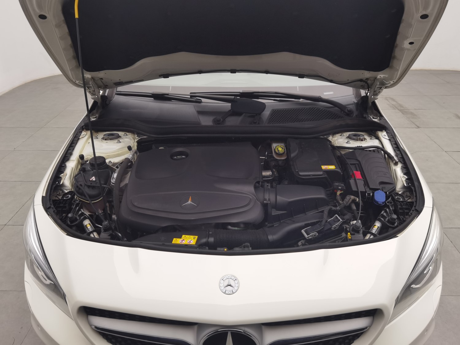 Used Mercedes-Benz CLA (Imported) 2015 1.6 AT