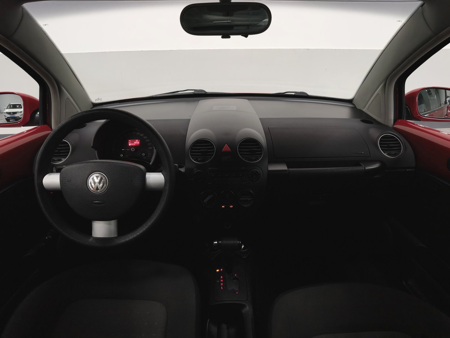Used Volkswagen Beetle (Imported) 2008 2.0 AT