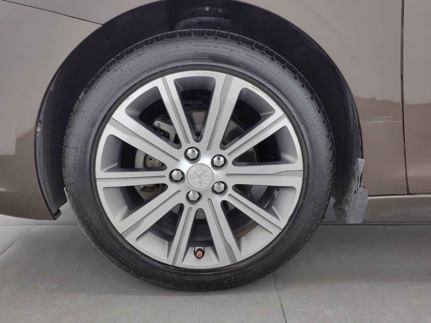 Used Peugeot 408 2015 1.2 AT