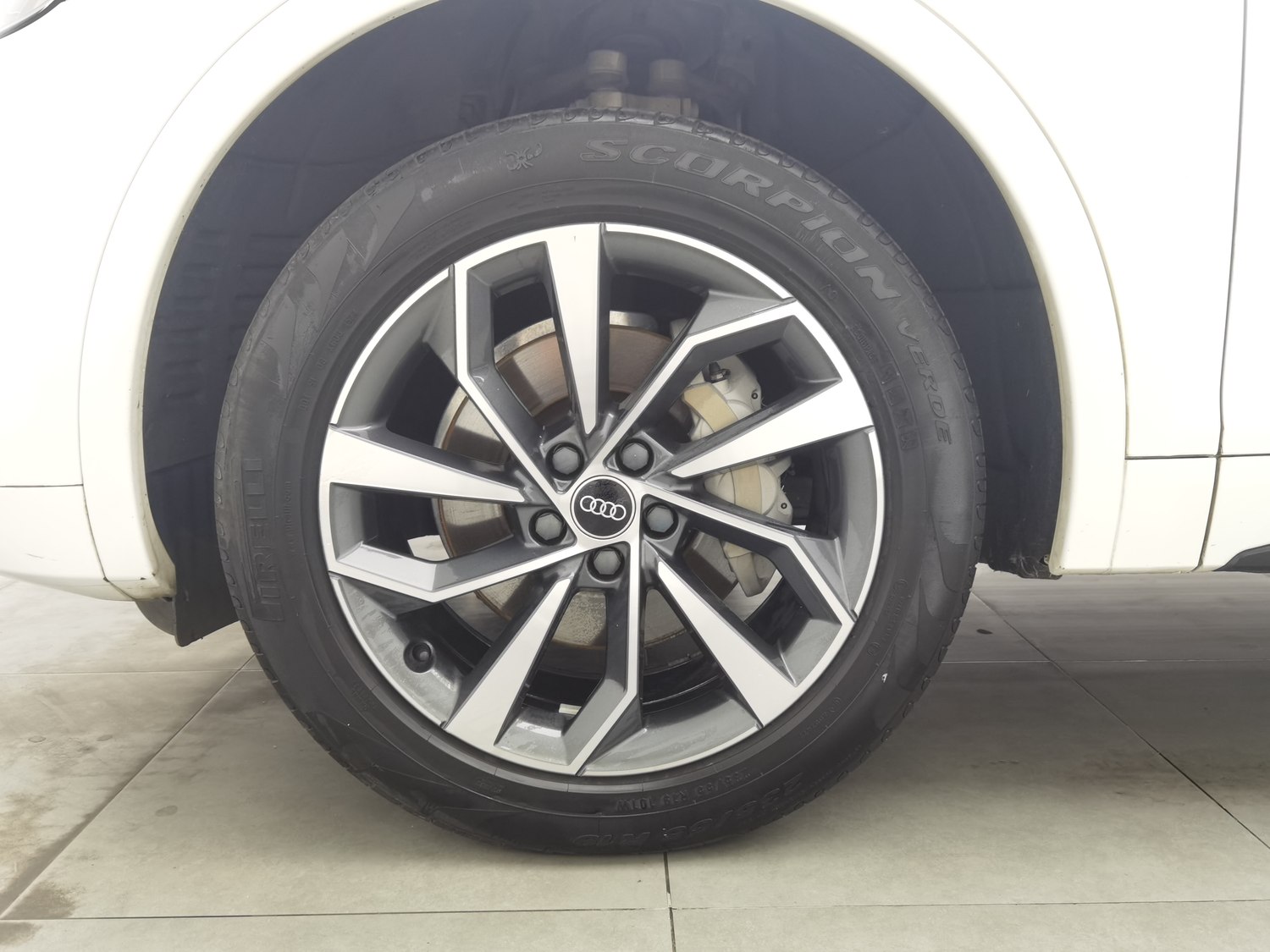 Used Audi Q5L 2023 2.0 AT