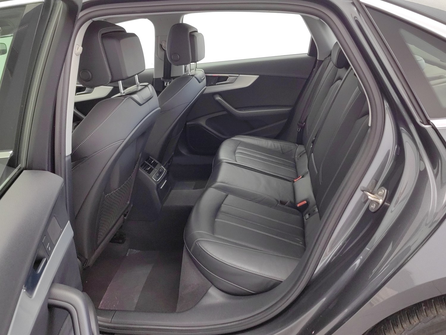 Used Audi A4L 2020 2.0 AT