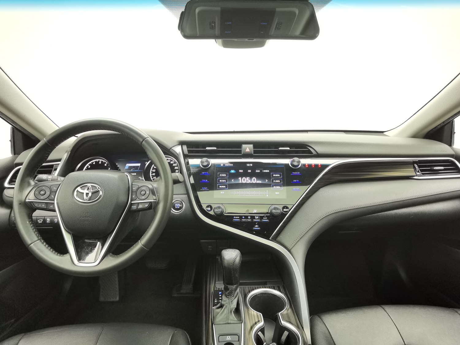 Used Toyota Camry 2019 2.0 AT