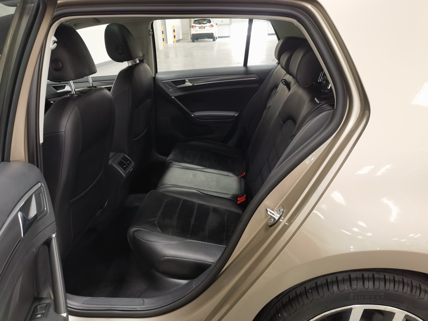 Used Volkswagen Golf 2018 1.4 AT