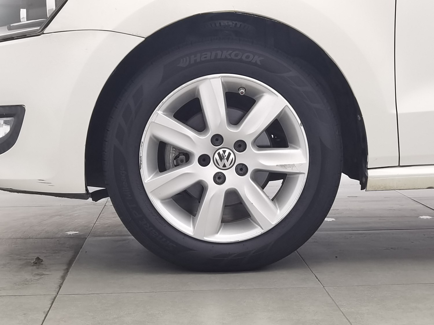 Used Volkswagen Polo 2013 1.4 AT