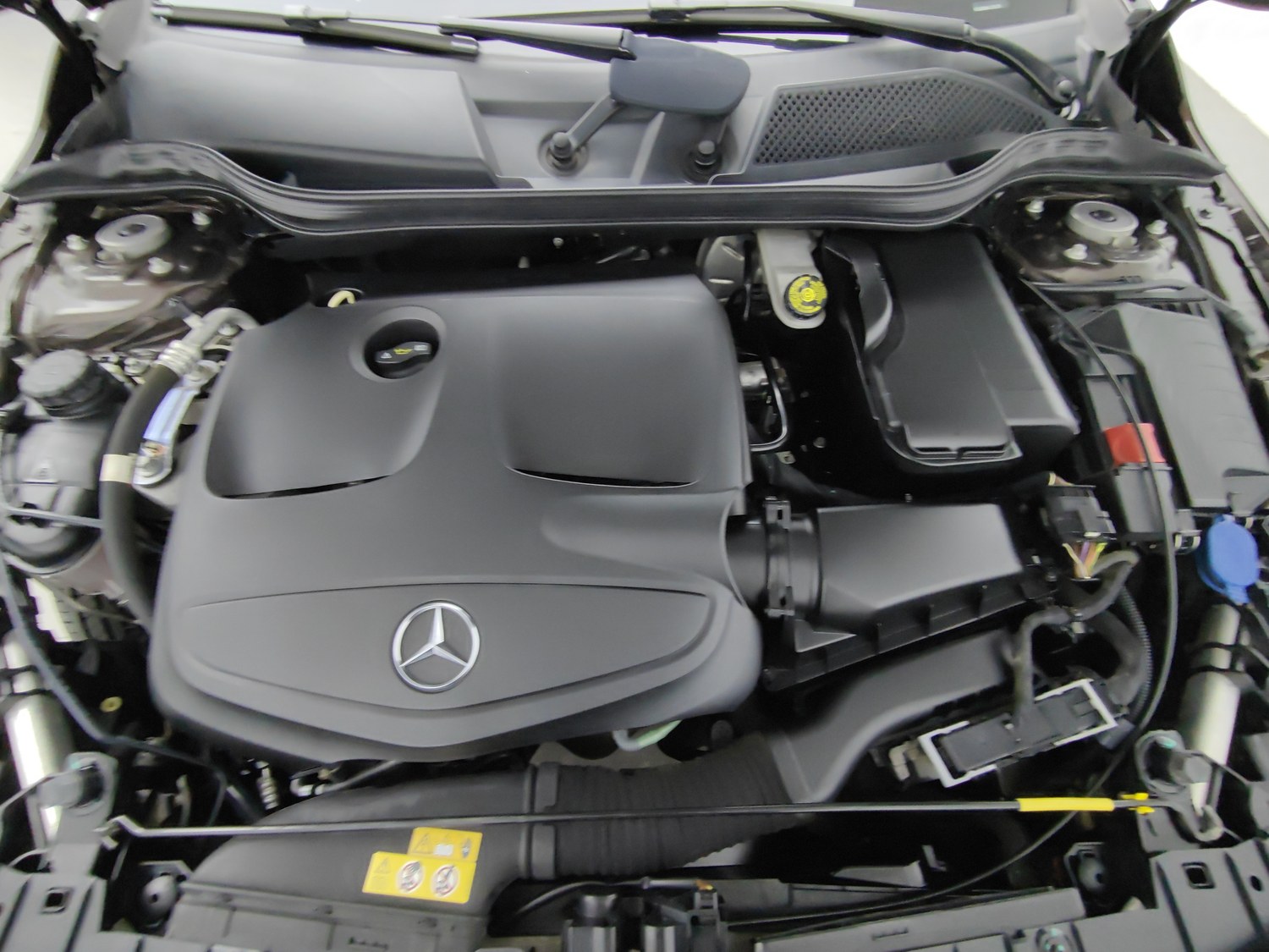 Used Mercedes-Benz GLA 2016 1.6 AT