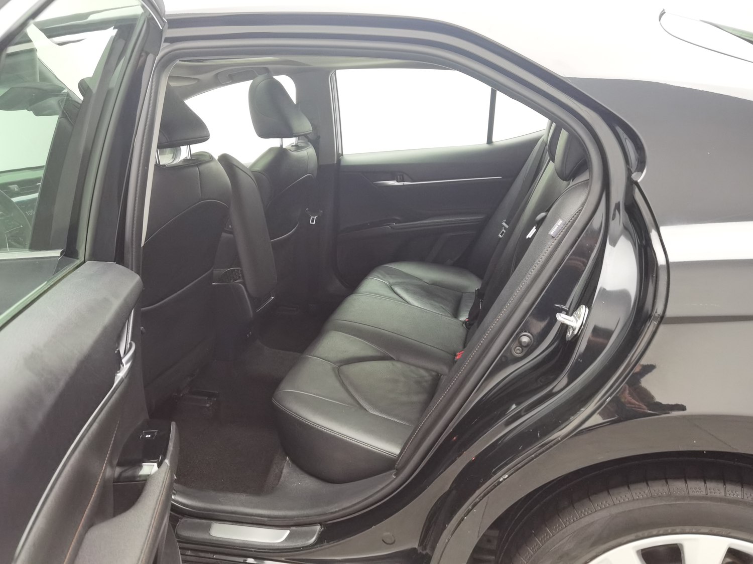 Used Toyota Camry 2019 2.0 AT