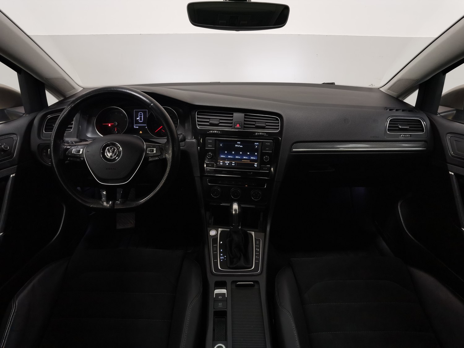 Used Volkswagen Golf 2018 1.4 AT