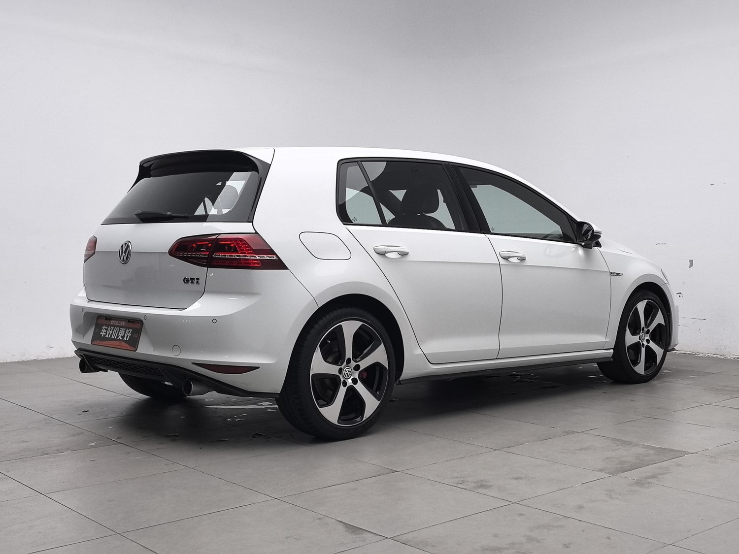 Used Volkswagen Golf GTI 2016 2.0 AT