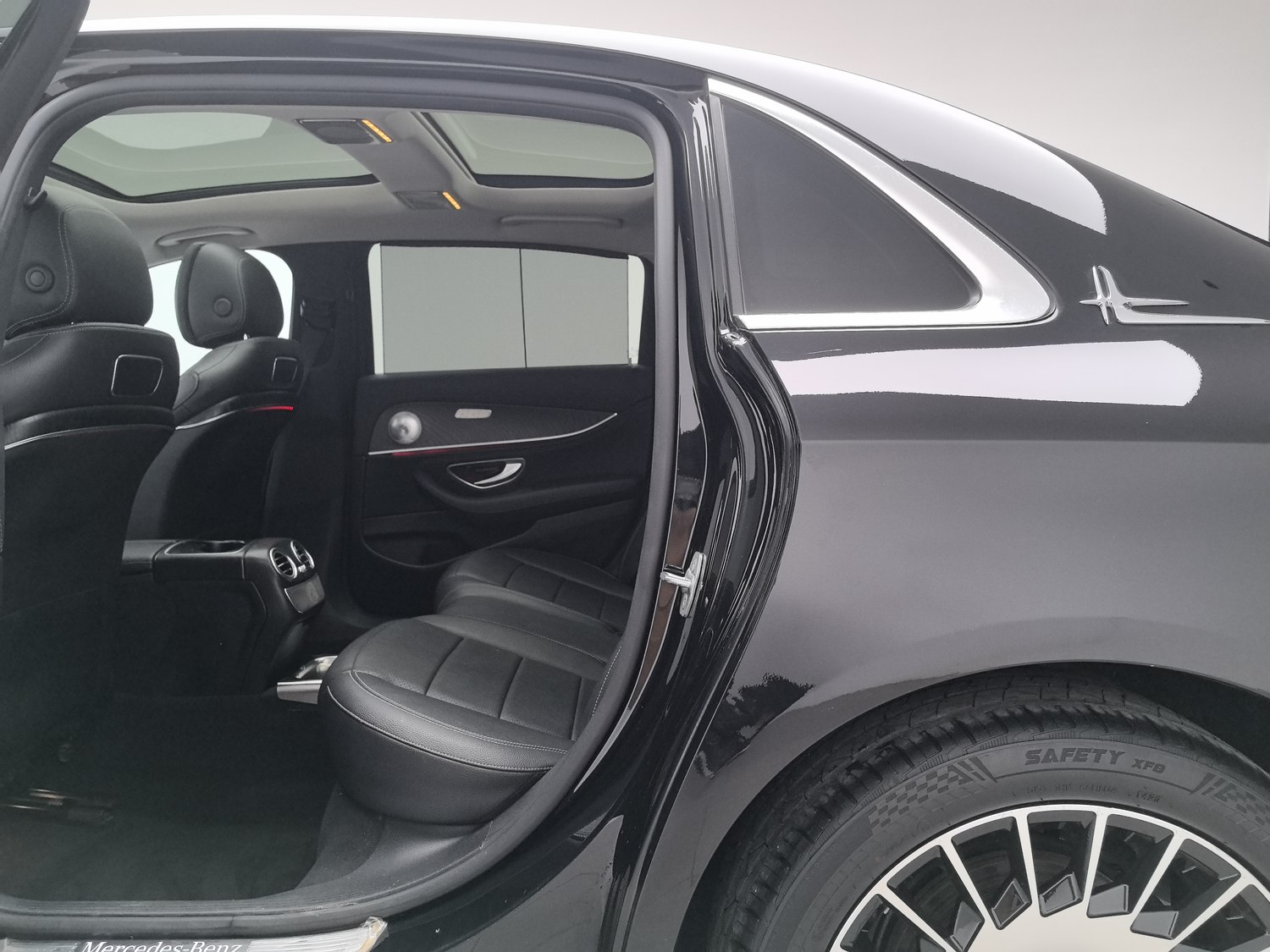 Used Mercedes-Benz E-Class 2017 2.0 AT