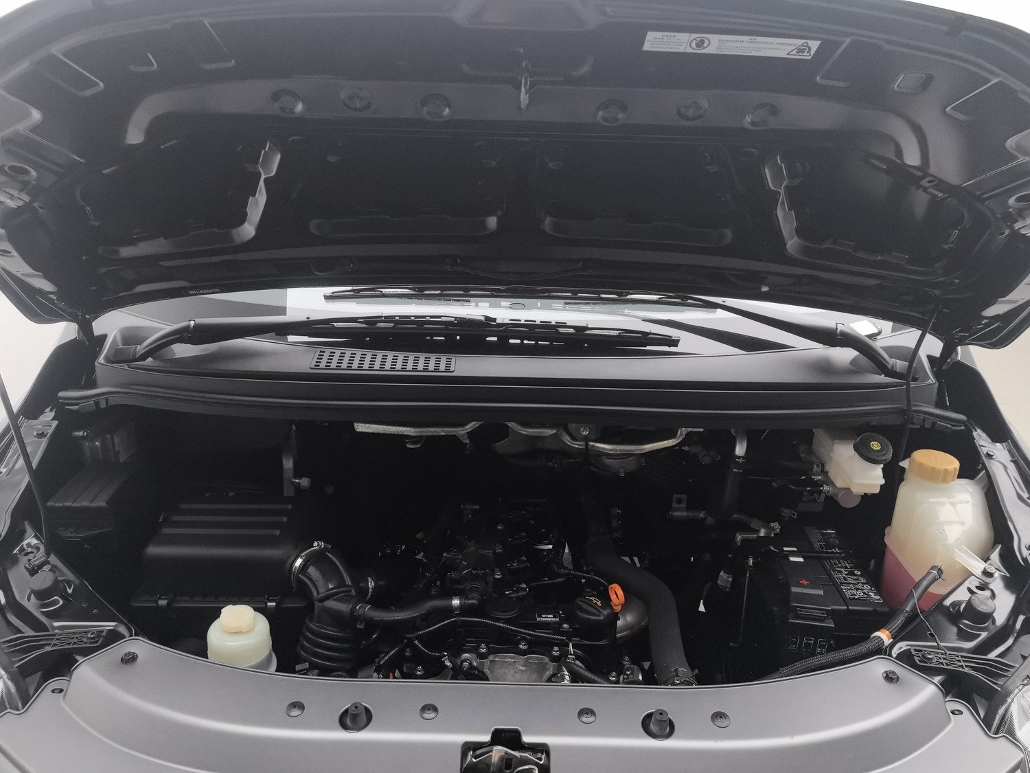 Used Dongfeng Forthing Lingzhi 2023 1.6 MT