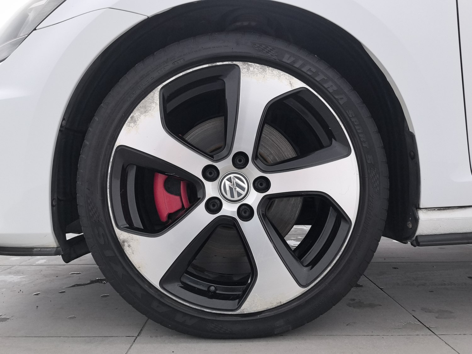 Used Volkswagen Golf GTI 2016 2.0 AT
