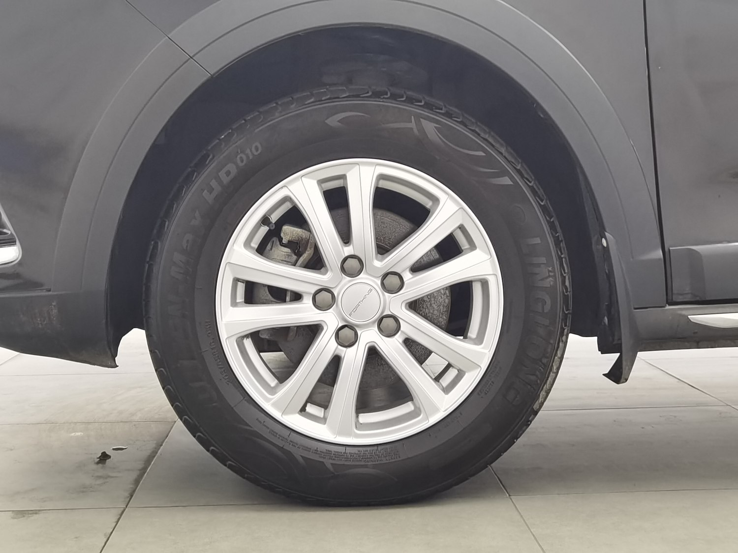 Used Dongfeng Forthing SX6 2022 1.6 MT