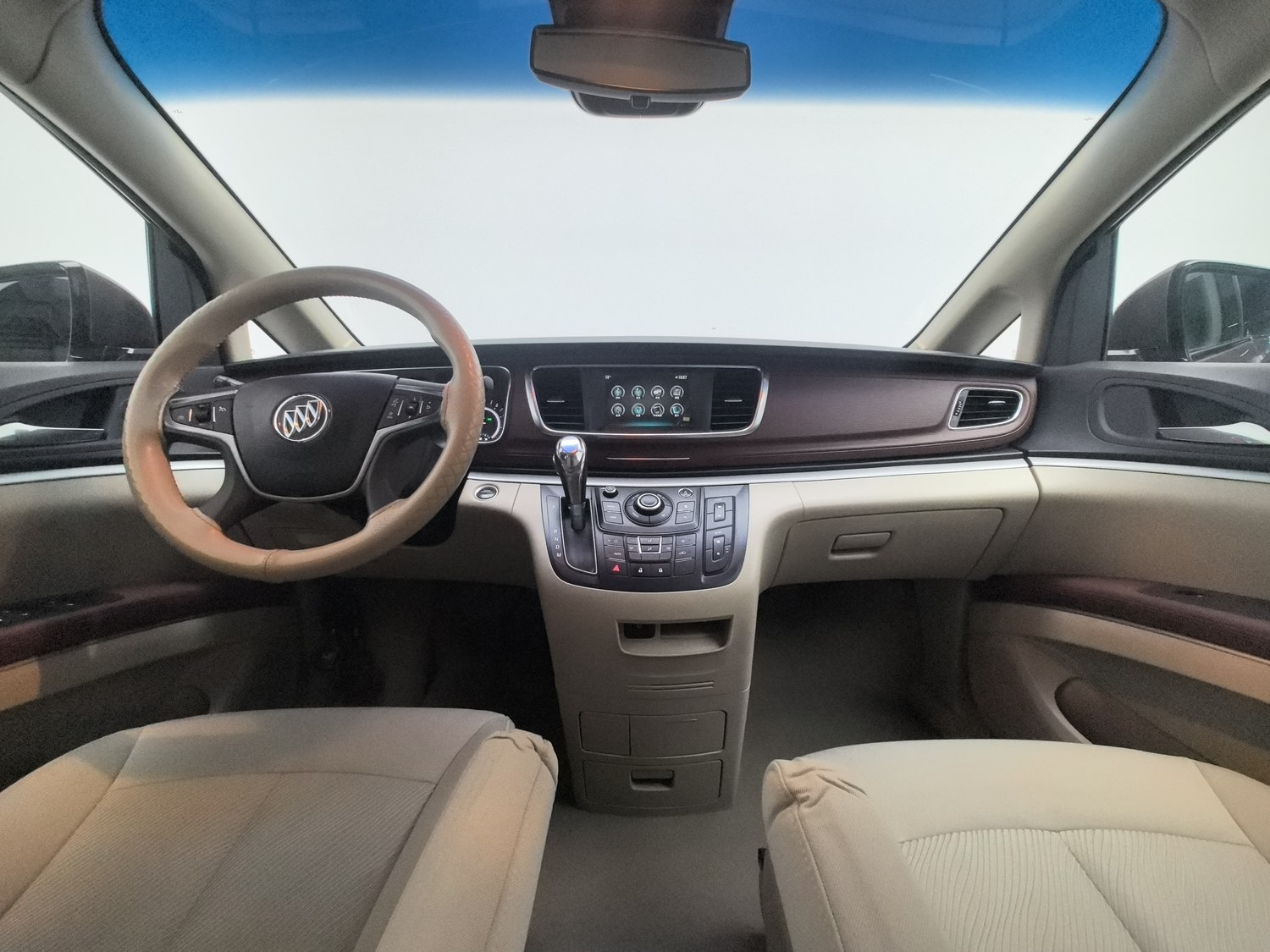 Used Buick GL8 2018 2.0 AT
