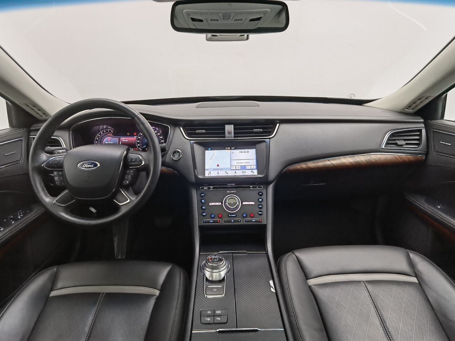 Used Ford Taurus 2017 2.0 AT
