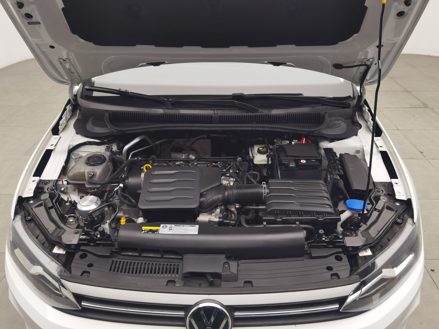 Used Volkswagen Polo 2023 1.5 AT