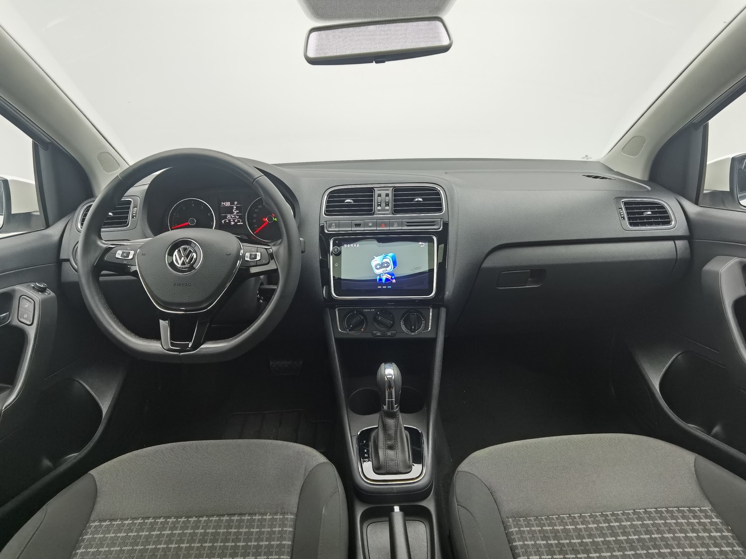 Used Volkswagen Polo 2018 1.5 AT