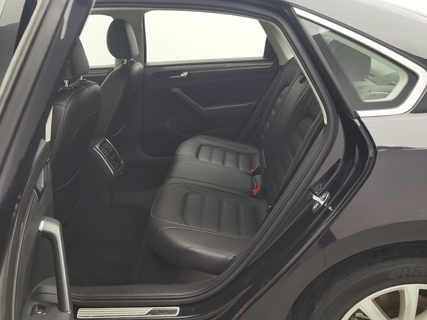 Used Volkswagen Passat 2017 1.4 AT