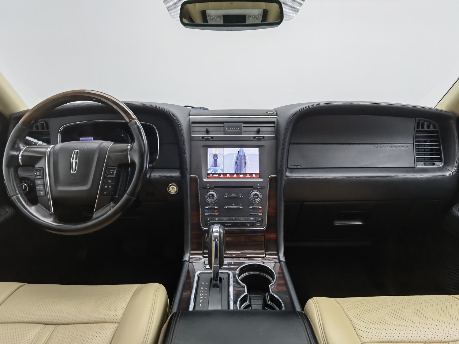 Used Lincoln Navigator 2016 3.5 AT