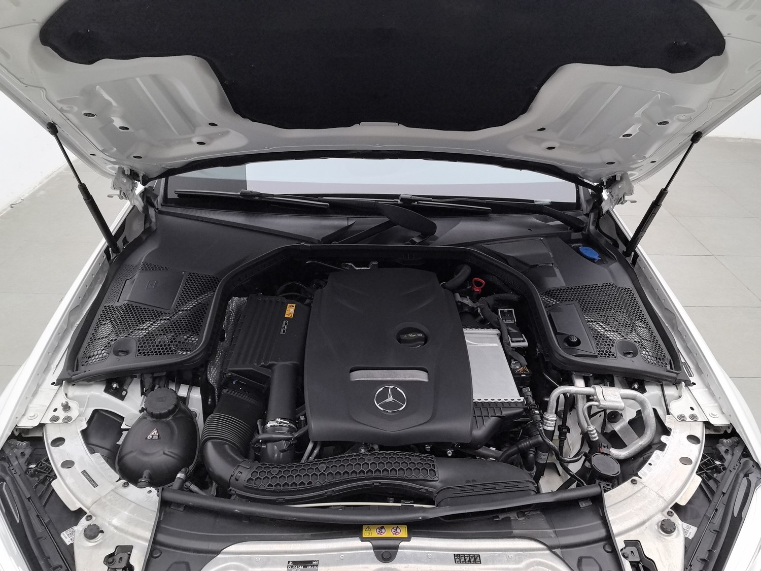 Used Mercedes-Benz C-Class 2019 1.6 AT