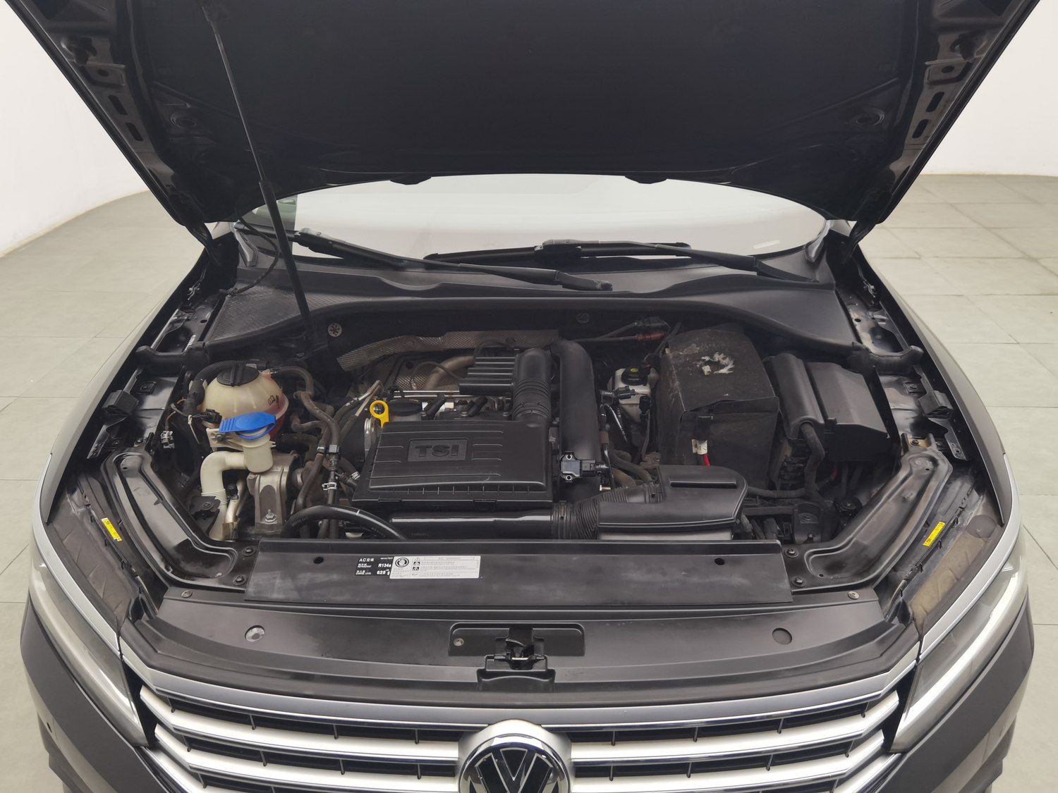 Used Volkswagen Passat 2017 1.4 AT