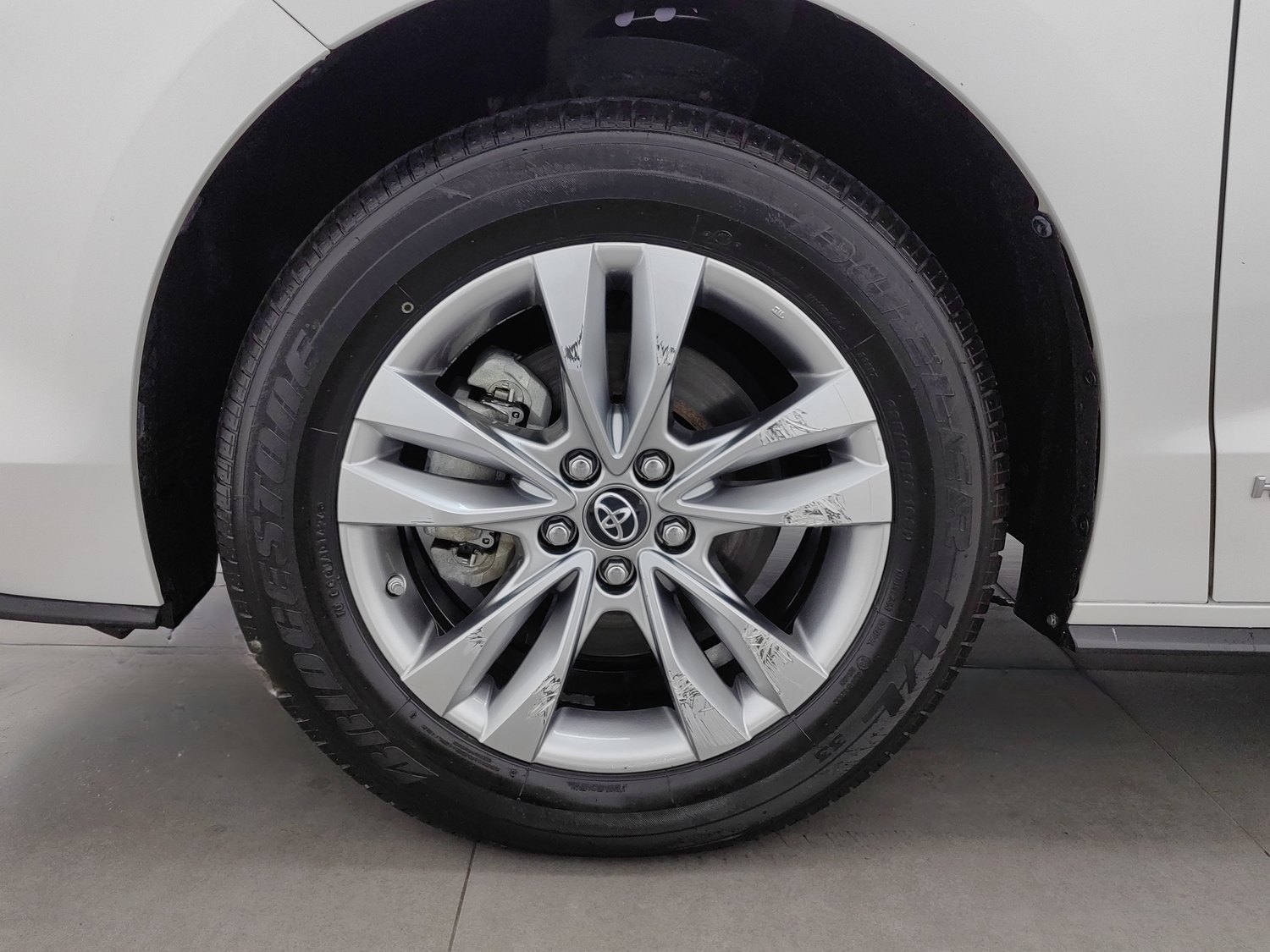 Used Toyota Sienna 2021 2.5 AT