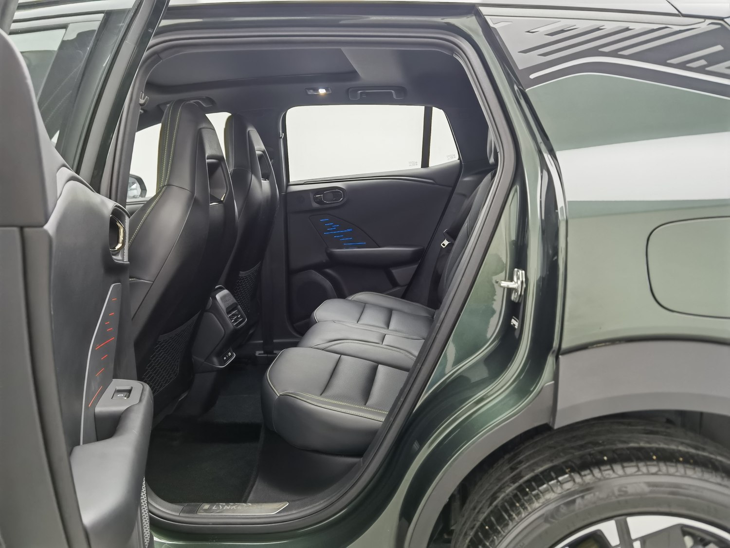 Used Lynk & Co 06 EV 2023 1.5 AT