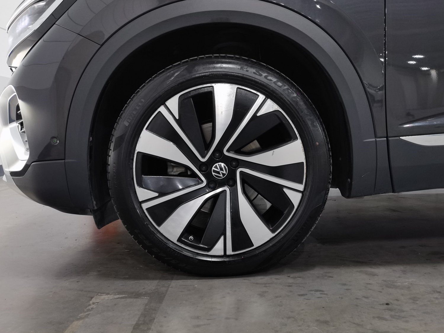 Used Volkswagen Tavendor 2023 2.0 AT