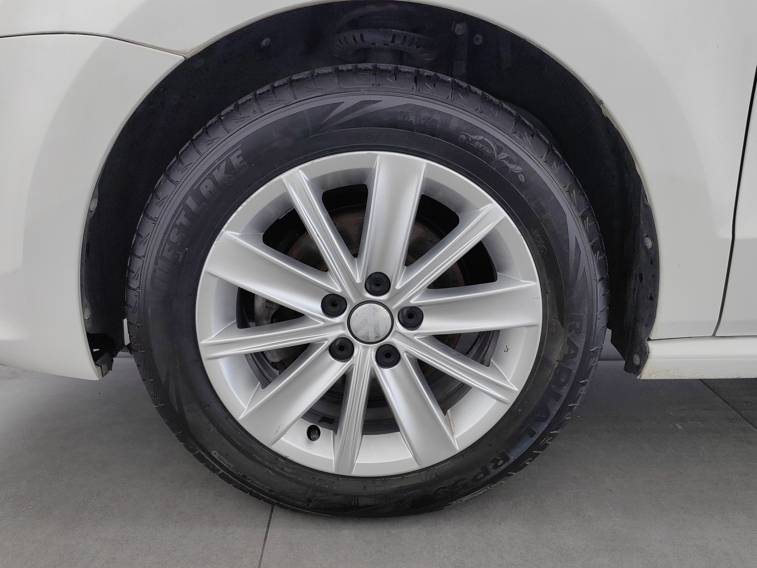 Used Volkswagen Polo 2014 1.4 AT