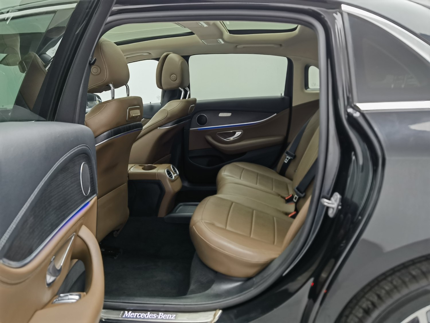 Used Mercedes-Benz E-Class 2020 2.0 AT