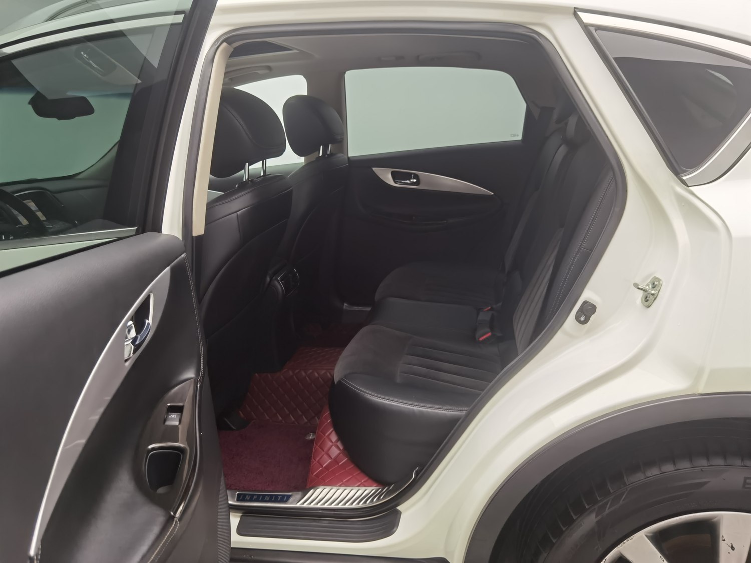Used Infiniti QX50 2015 2.5 AT