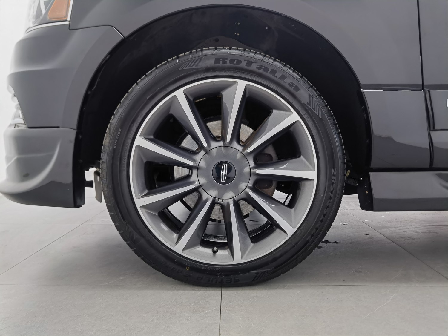 Used Lincoln Navigator 2016 3.5 AT
