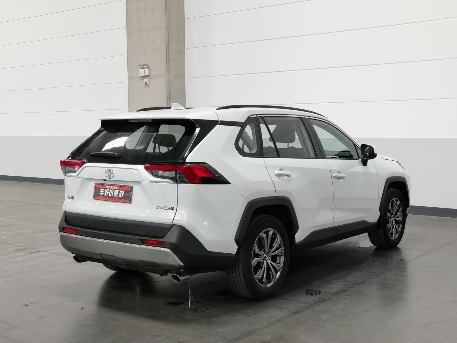 Used Toyota RAV4 2023 2.0 AT